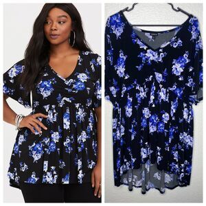 Torrid short sleeve blouse top ruched floral blue dark witchy vneck stretch 3x